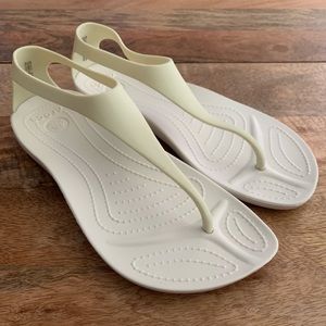 Crocs Sexi T-Strap Sandal